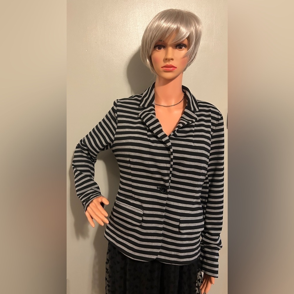 Merona Women's Striped Blazer
Jacket L/G Black Gray Single Button - Picture 3 of 5